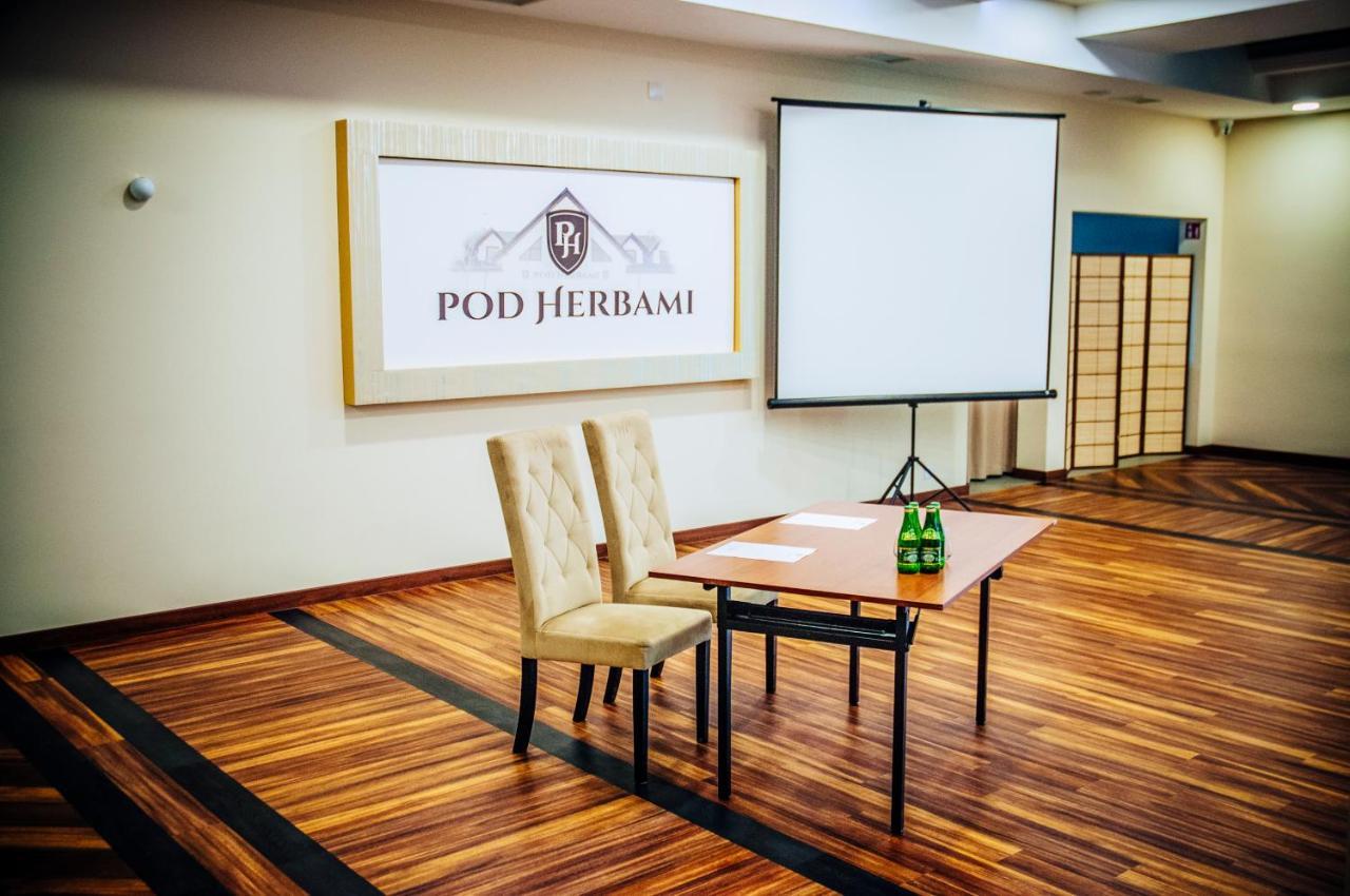Pod Herbami Frysztak Exterior photo